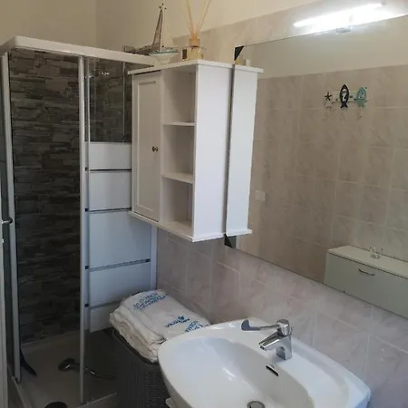 Apartment L' Attico Nel Mare